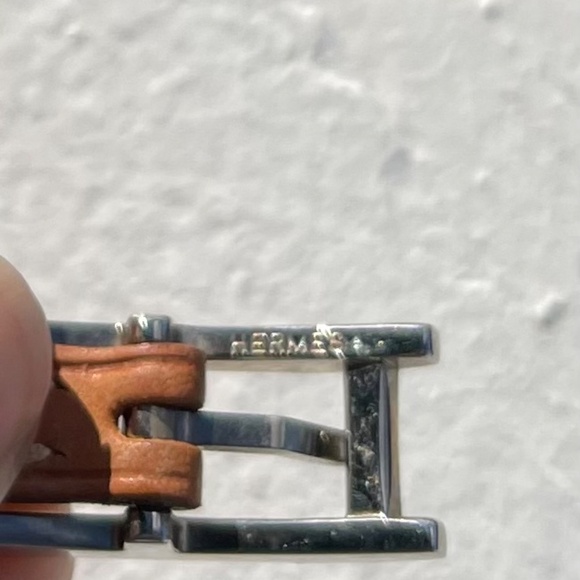 Hermes Authentic  HAPI tan leather bracelet 28" (wraps around wrist several time - Picture 3 of 4